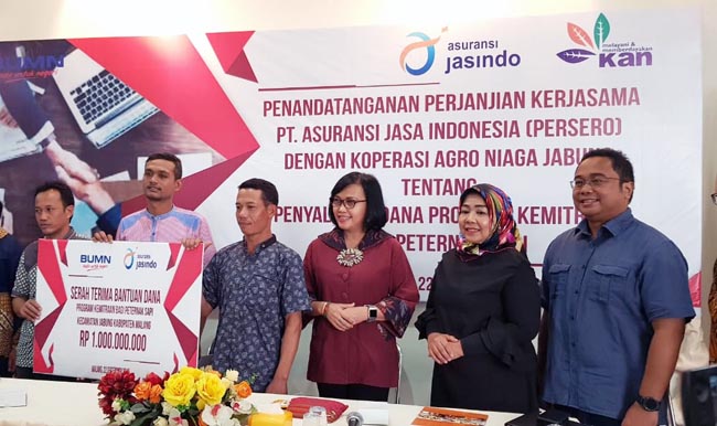 Produksi Sapi Perah, Tiga BUMN Dukung Peternak Jatim Tingkatkan Produksi Susu